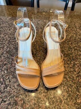 Dolce Vita Women’s Olyvia Size 7 Platform Sandal